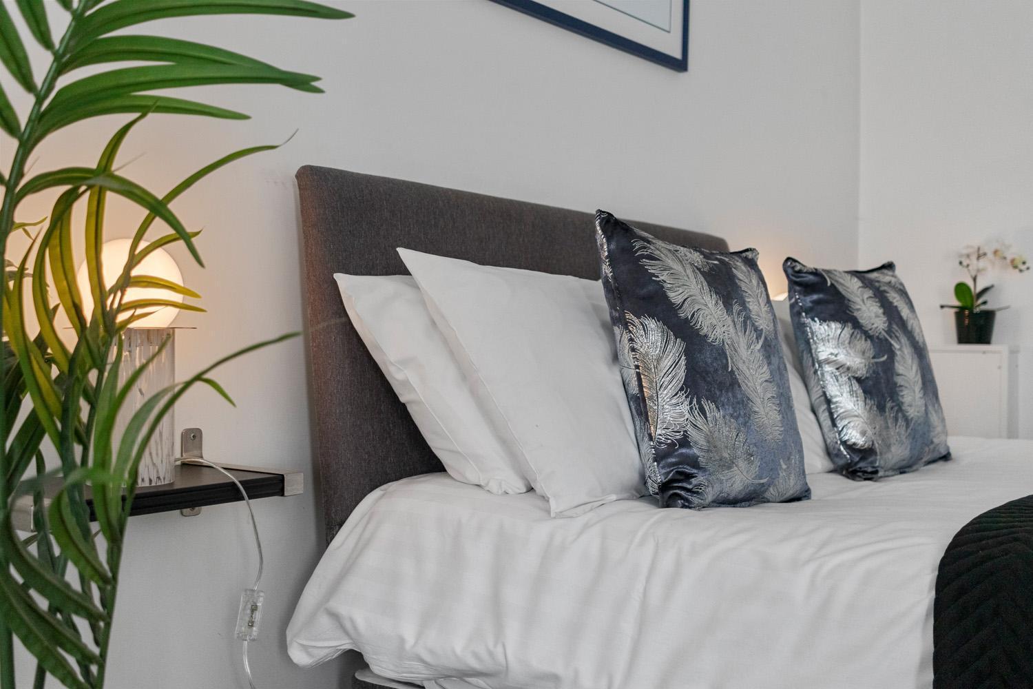 Exeter City Centre Apartments Stoop Apartment ภายนอก รูปภาพ